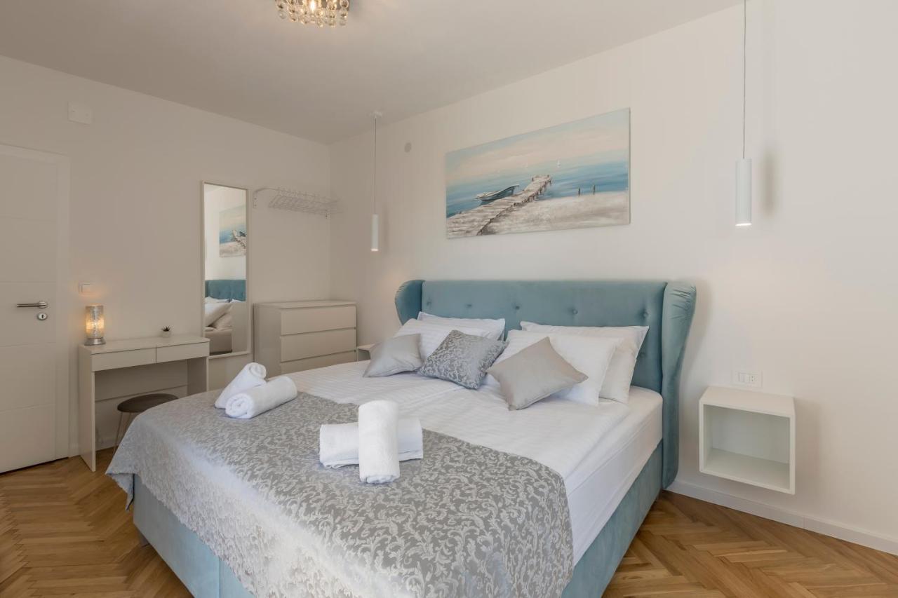 Shades Of Blue Apartment